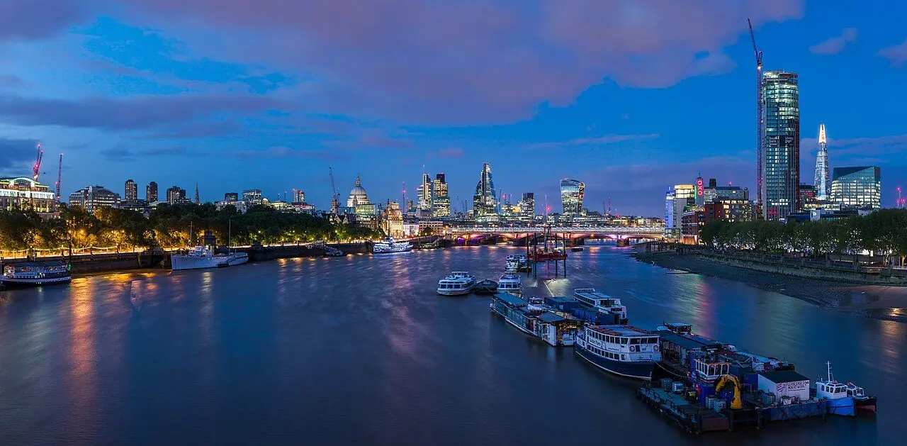 Private jet charter in United Kingdom